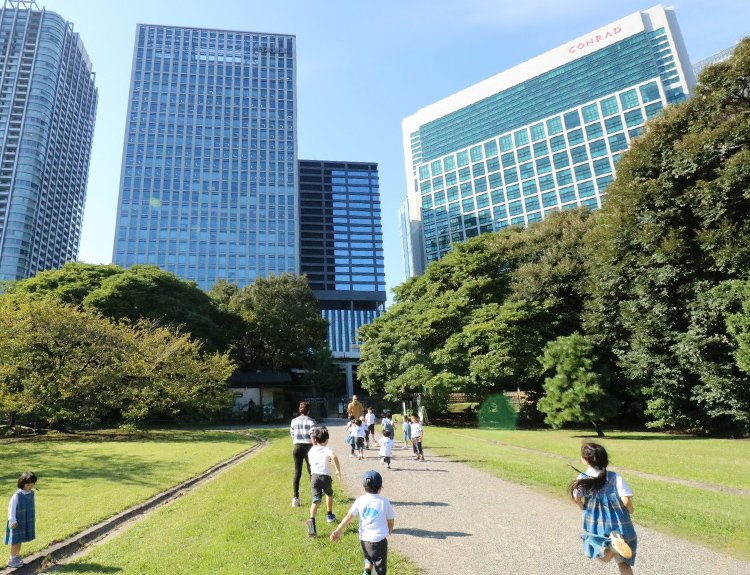 何度も挑戦させる教育を通して諦めない精神を育成します。