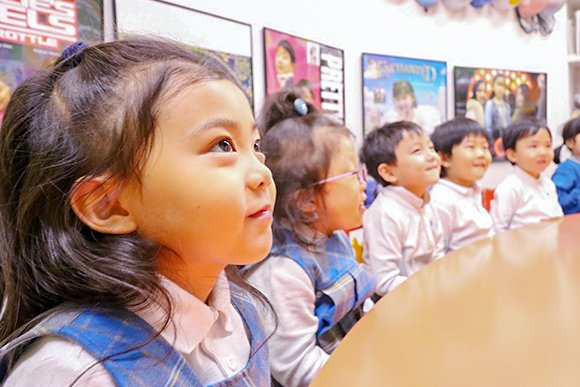 独自の7つのメソッド00:人生で、幼少期はたったの一度!